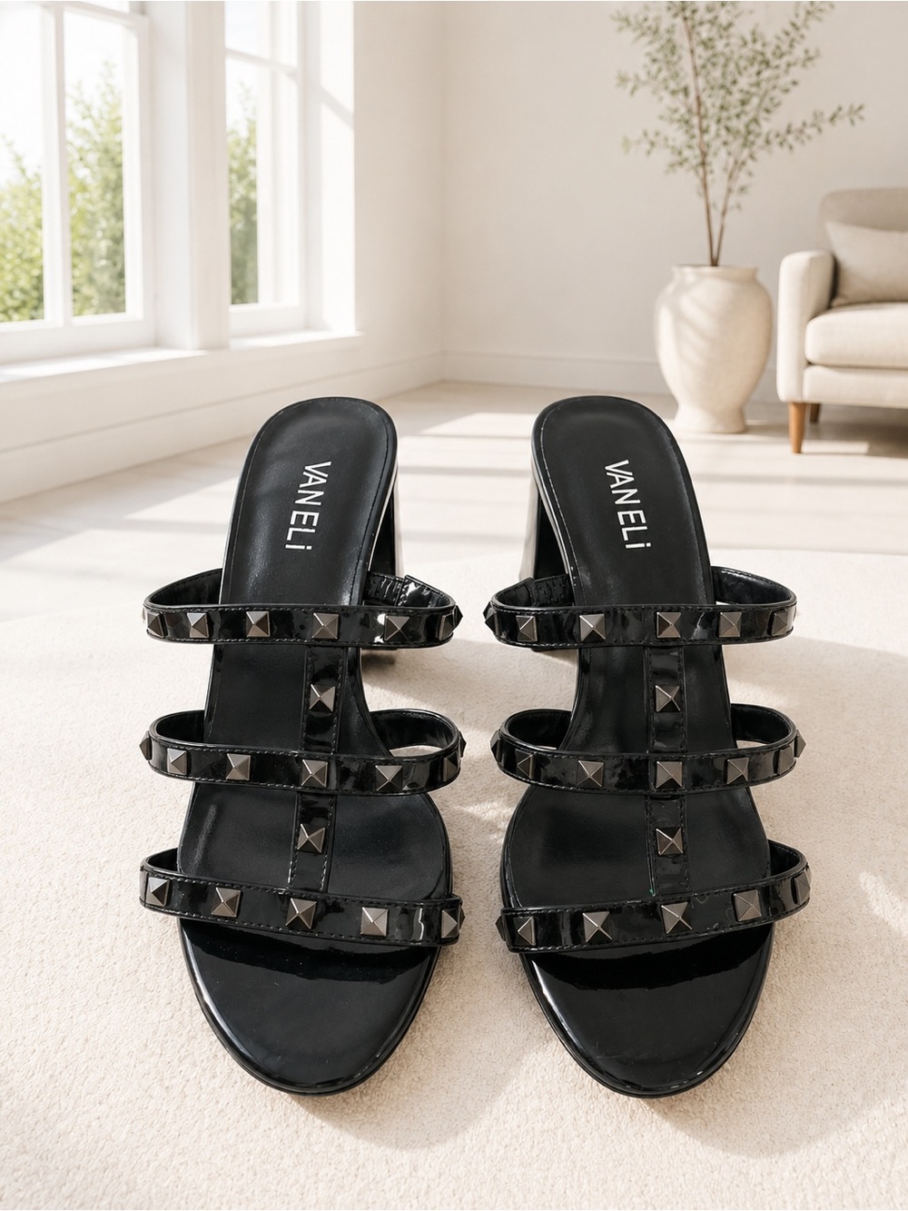 VANELI Mayda Studded Block Black Triple-Strap 2.5” Heel Sandals Size 8.5 EUC